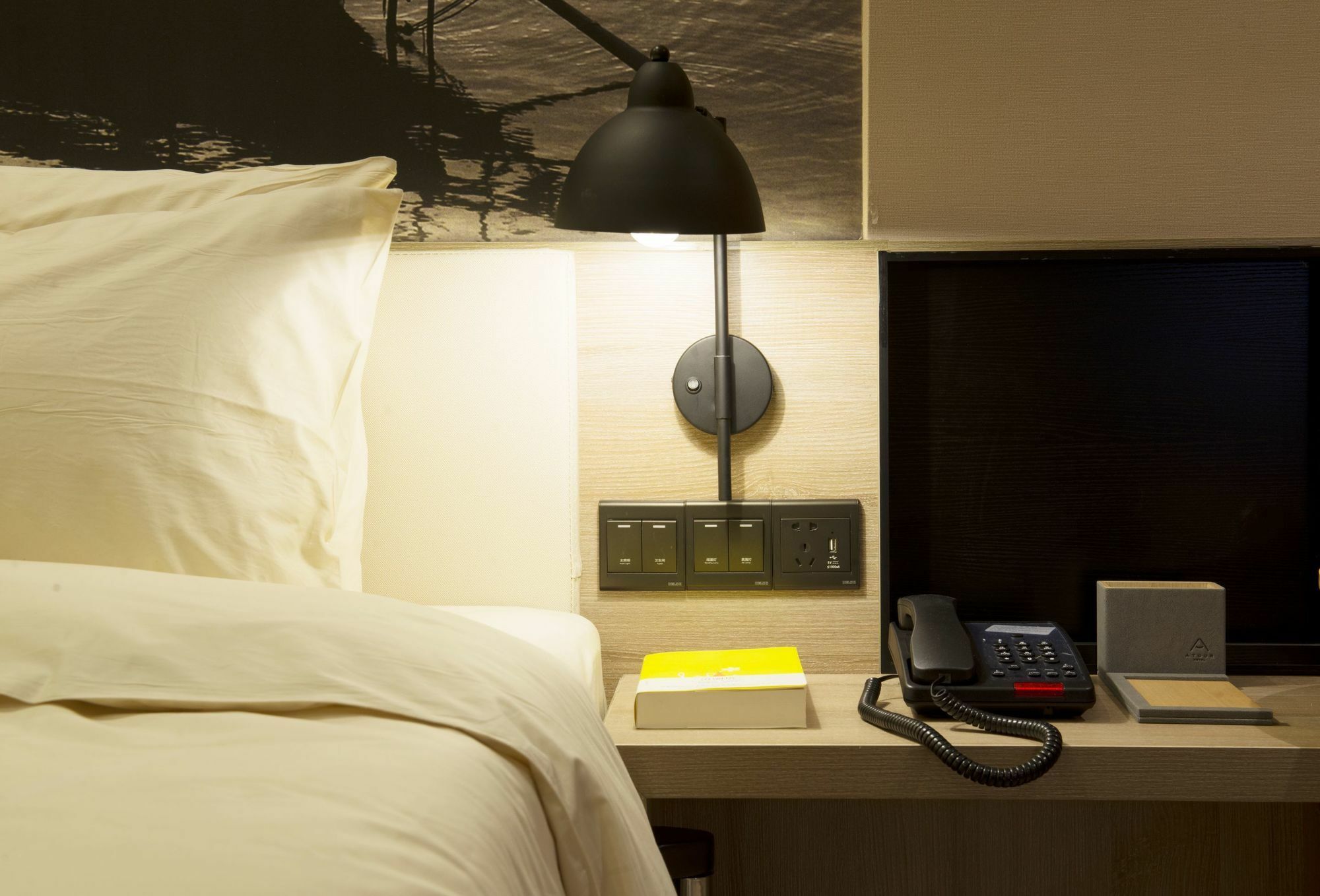 Atour Hotel Shanghai Pudong Airport Exterior photo